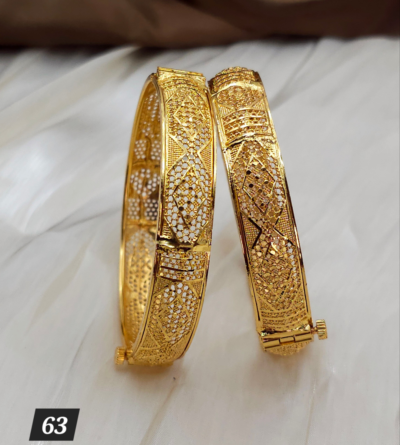 Gold Plated Openable Chunky Kangan Bangles