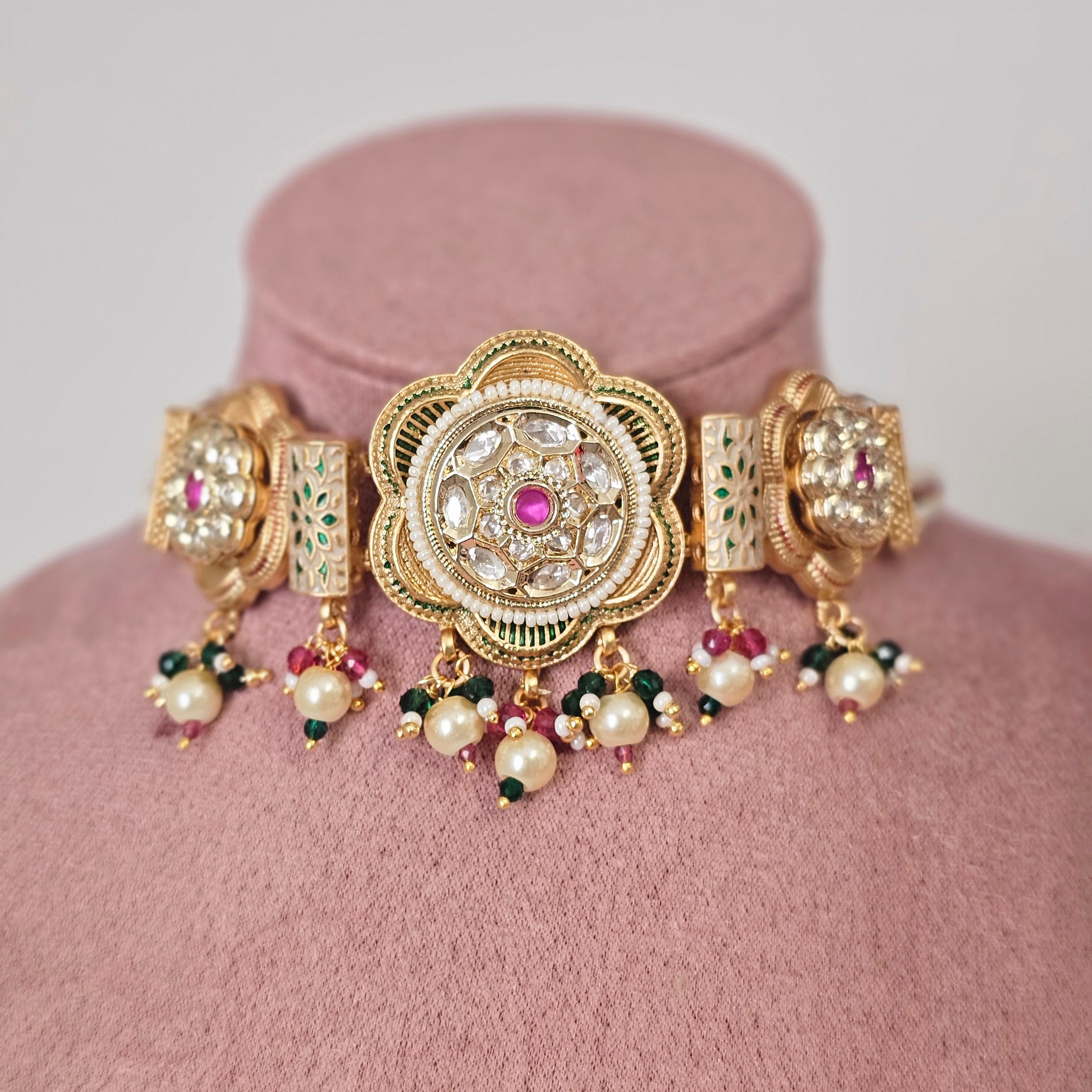 Jodha Rajwadi Statement Kundan Choker Set