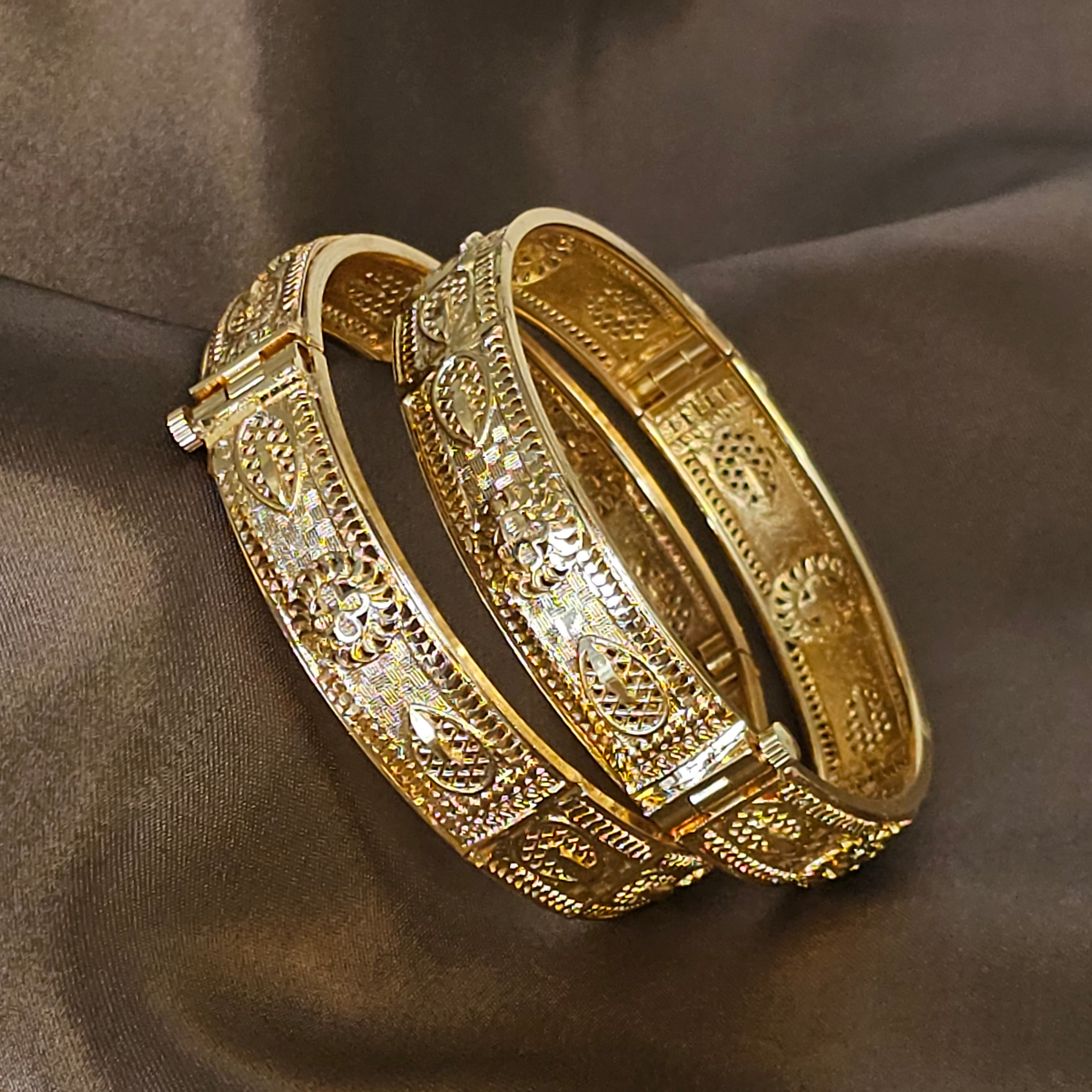 Gold Plated Openable Chunky Kangan Bangles