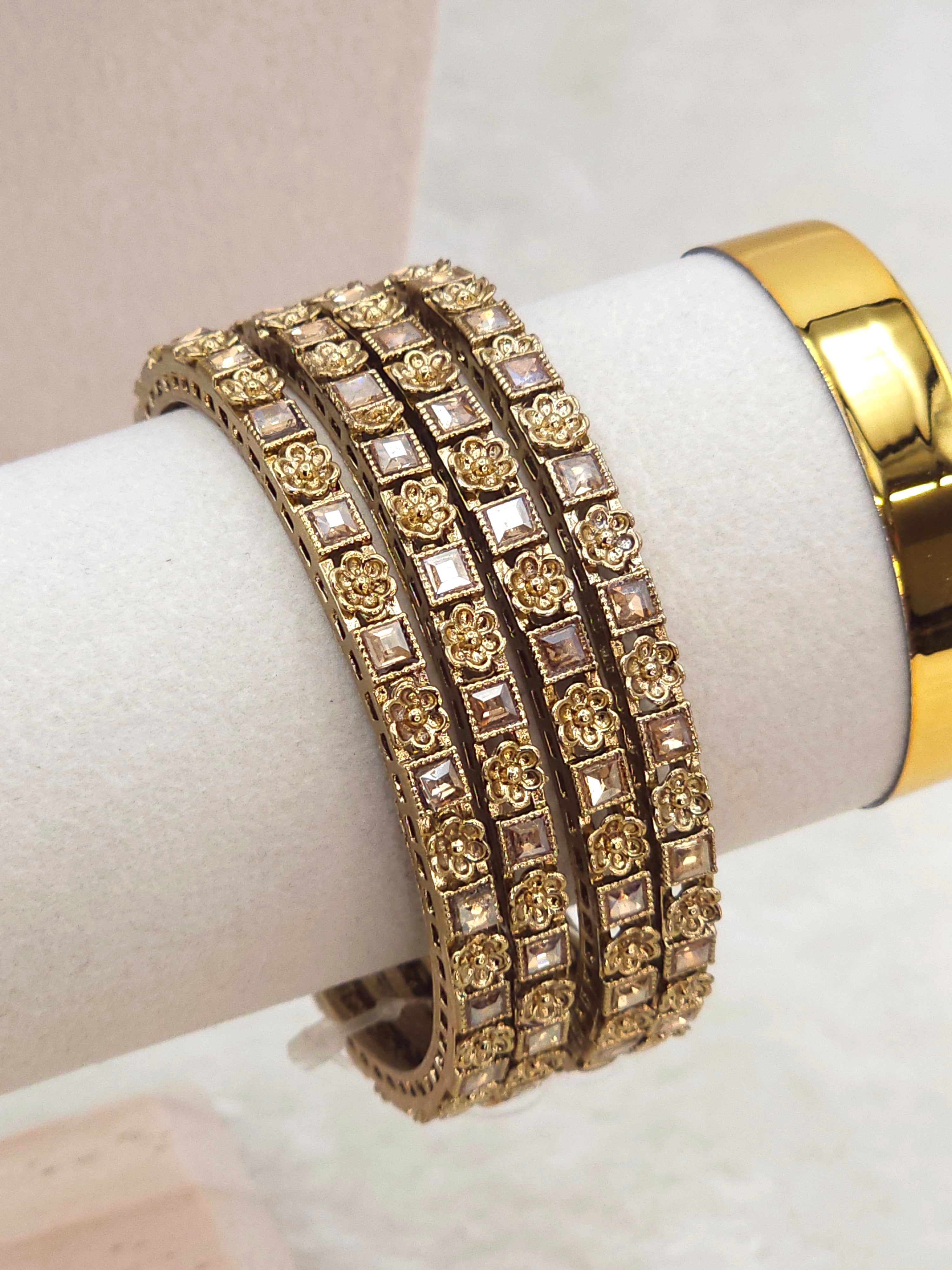 Set of 4 Antique Gold Polki Pearls Indian Bangles
