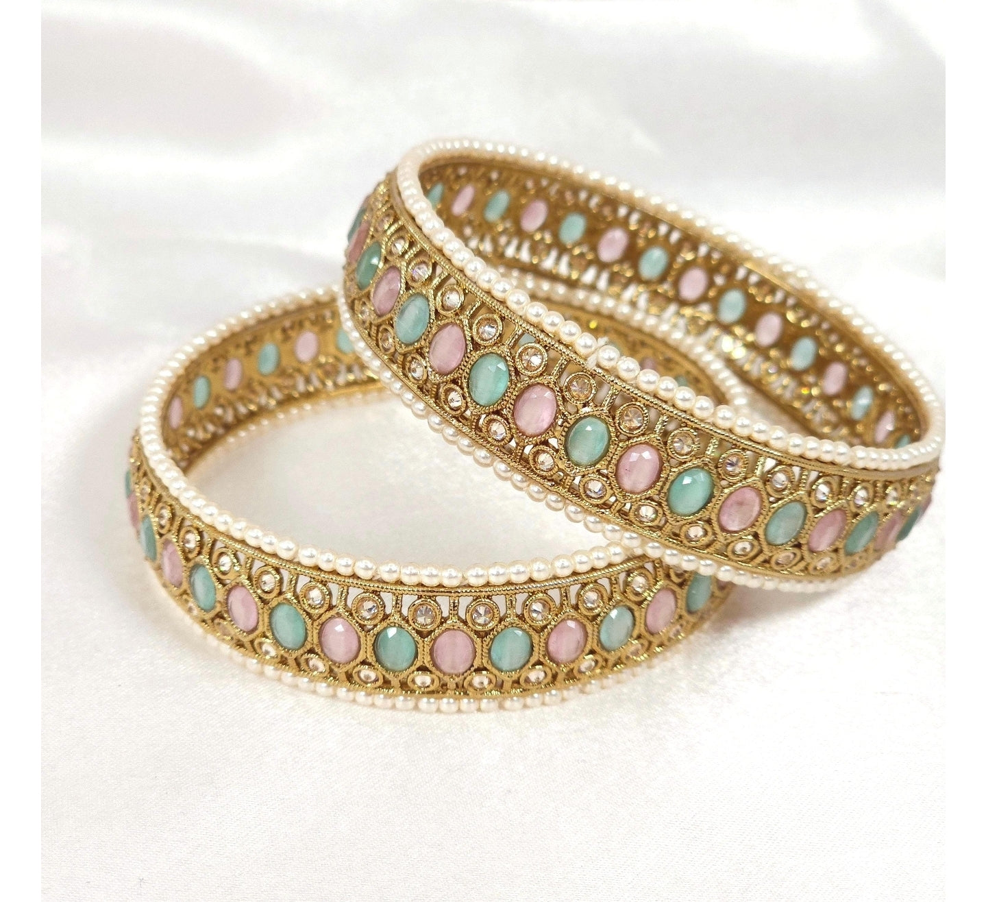Chunky Hira Antique Gold Polki Bangles
