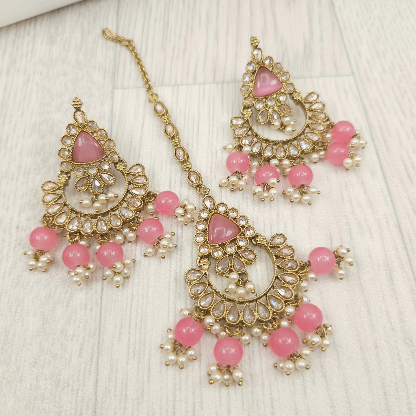 Sharia Earrings and Tikka Set - Fancy Fab Jewels