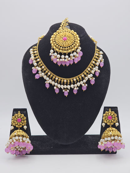 Farhaa Choker Necklace Set